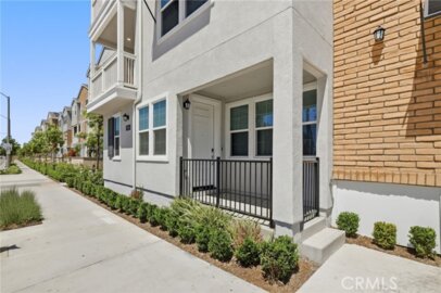 175 W La Palma Avenue #6 Photo