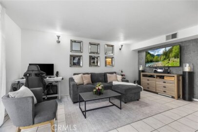 1105 N Dresden ##52 Photo